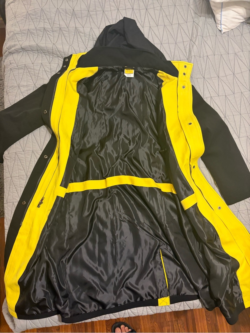 Rare Spirit Airlines Flight Attendant Uniform Trench Coat M Aviation Collectible
